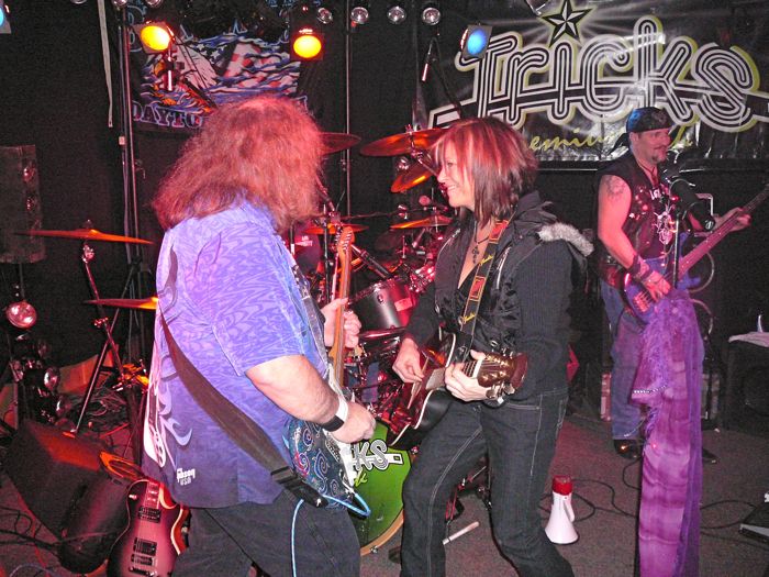 12-19 Sue's Sidetrack