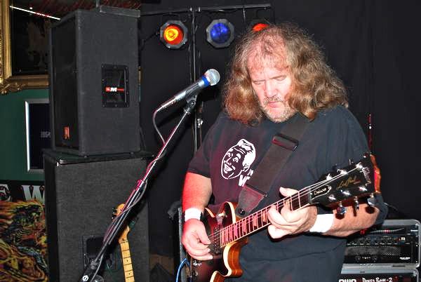 FredPics 12-13 Sidetrack