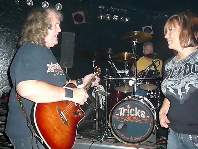 10-3 Hilliards Corner Lounge