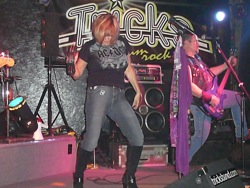 10-3 Hilliards Corner Lounge