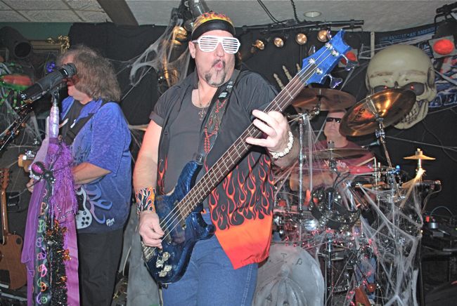 Mulder Benefit, Fred Pics