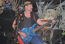 Mulder Benefit, Fred Pics