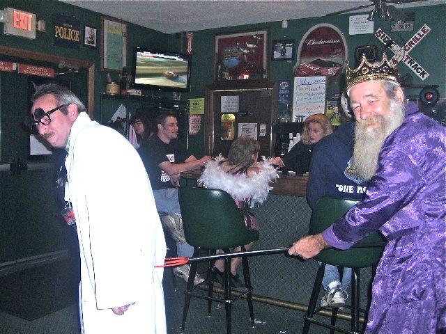 10-31 Halloween, Sidetrack