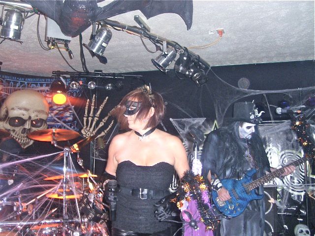 10-31 Halloween, Sidetrack