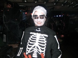 10-31 Halloween, Sidetrack