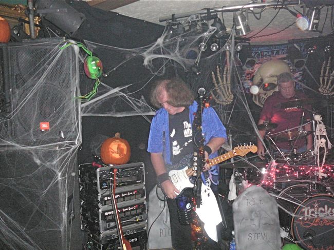 10-30 Mulder Benefit, Sidetrack