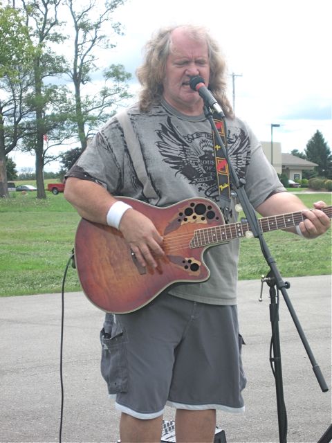 Bratwurst Cookout at Dick's Market