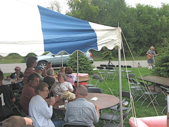 Bratwurst Cookout at Dick's Market