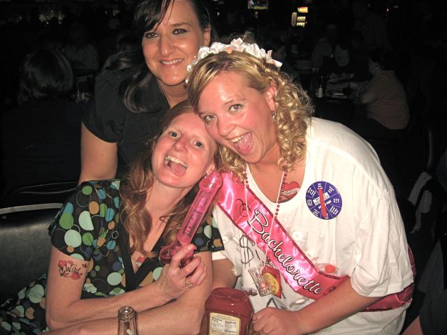 4-10 Hilliards Corner Lounge