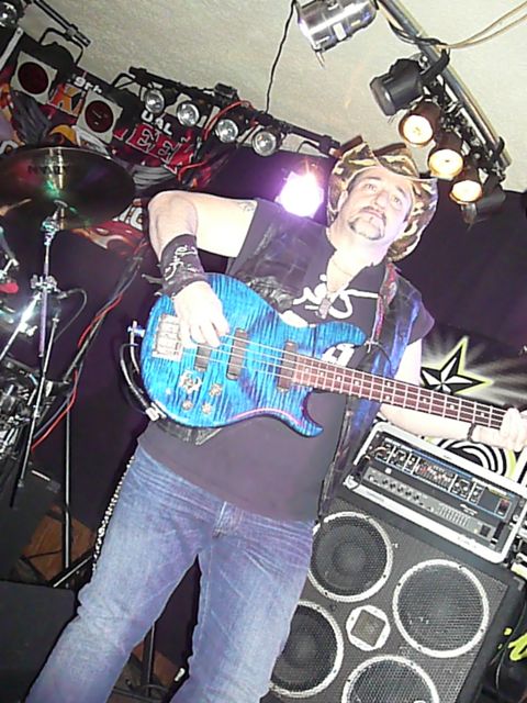 Dec 18 Sidetrack, Tricks