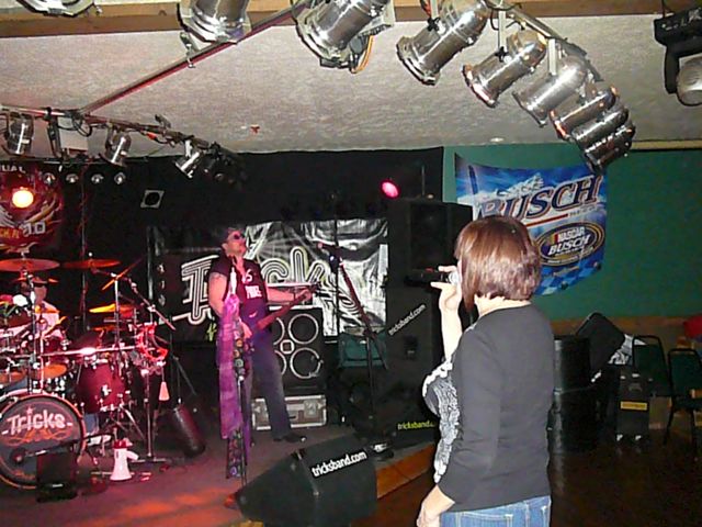 Dec 18 Sidetrack, Tricks