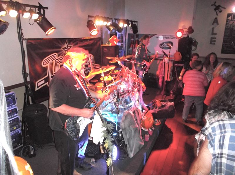 Oct 31 Halloween at Jake's