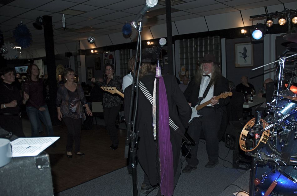 Dec 31 Allegan Eagles NYE